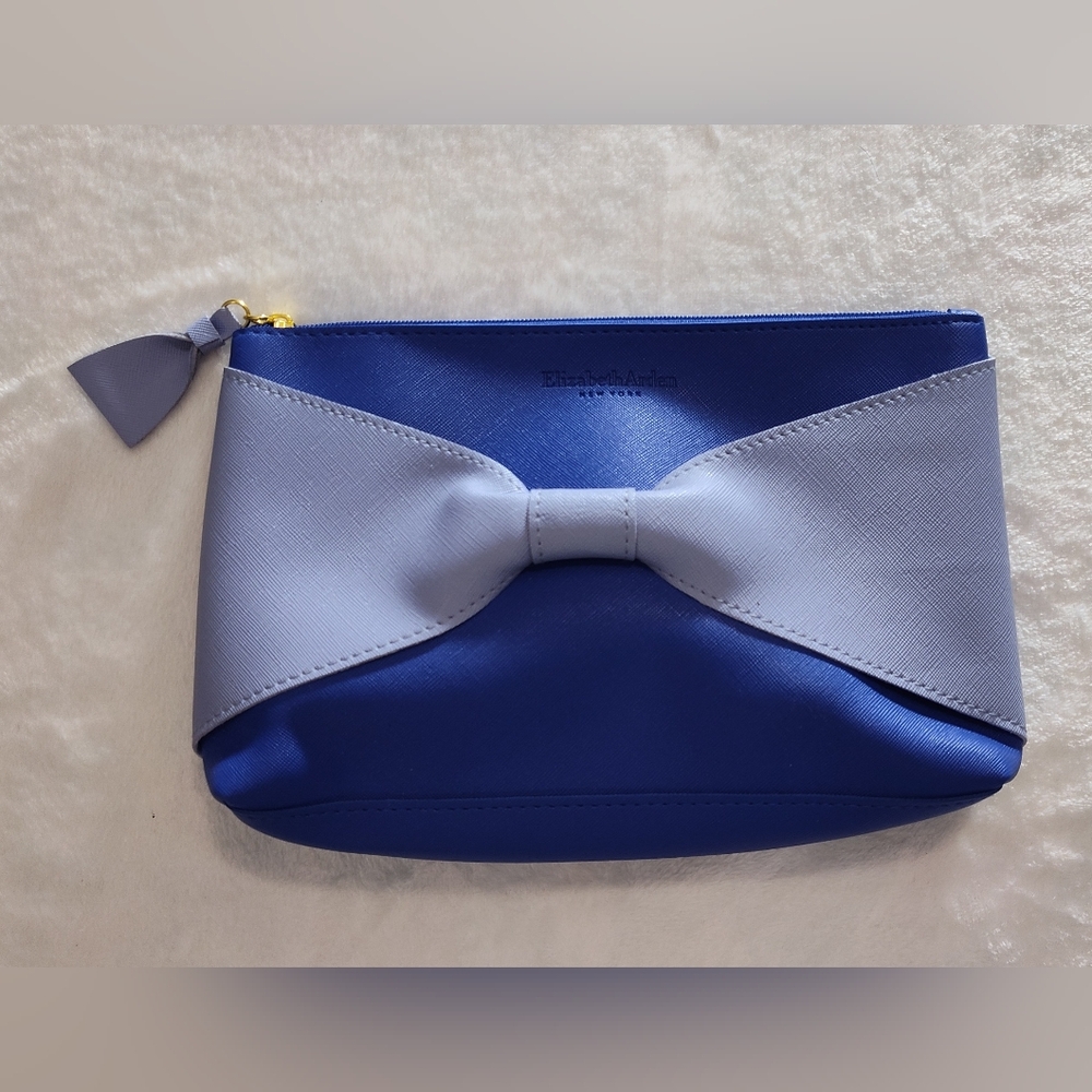 Elizabeth Arden Blue and Silver Clutch - Picture 2 of 12